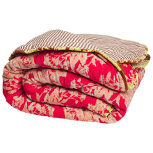 Load image into Gallery viewer, Hazel Scalloped Velvet Bedcover