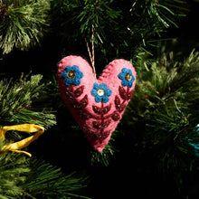 Load image into Gallery viewer, Sadie Heart Decorations