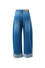 Load image into Gallery viewer, Frannie Cuffed Barrel Jeans