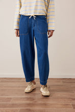 Load image into Gallery viewer, Weekender pants Deep Indigo