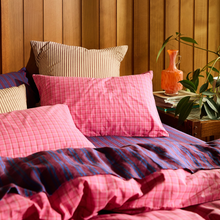 Load image into Gallery viewer, Cosmin Cotton Pillowcase Set - Pansy