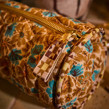 Load image into Gallery viewer, Magnolia Makeup Bag - Turquoise