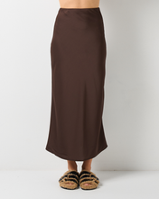 Load image into Gallery viewer, Stockholm Skirt - Chocolate