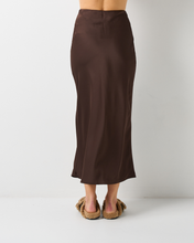 Load image into Gallery viewer, Stockholm Skirt - Chocolate