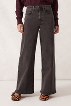 Load image into Gallery viewer, Evie Wide Leg Jean - Washed Black