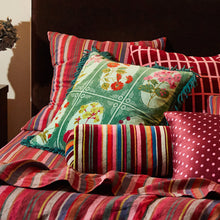 Load image into Gallery viewer, Gigi Velvet Cushion