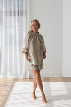 Load image into Gallery viewer, Lulu Reversible Linen Top - Natural