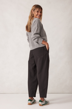 Load image into Gallery viewer, Weekender Pant - Washed Black