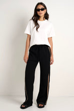 Load image into Gallery viewer, Confidant Stripe Crepe Wide Pants