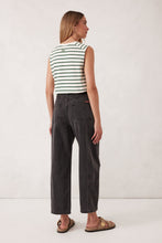 Load image into Gallery viewer, Darted Tapered Barrel Jean - Faded Black