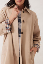 Load image into Gallery viewer, Spring Coat - Sand
