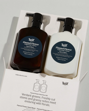 Load image into Gallery viewer, Flannel Flower Hand Duo