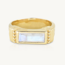 Load image into Gallery viewer, Phoebe Moonstone Gold Ring