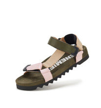 Load image into Gallery viewer, Sandal Tooth Wedge - Blush Camo