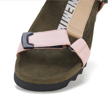 Load image into Gallery viewer, Sandal Tooth Wedge - Blush Camo