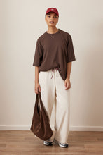 Load image into Gallery viewer, Luna Relaxed Tee - Brunette