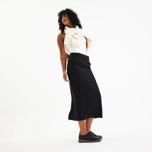 Load image into Gallery viewer, Brogue Rise Vintage Black