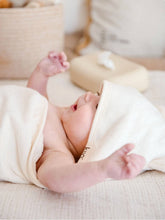 Load image into Gallery viewer, Hooded Towel - Ivory
