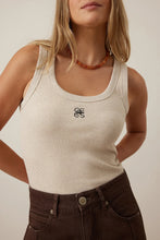 Load image into Gallery viewer, Zoe Contour Rib Scoop Tank:Oatmeal
