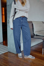Load image into Gallery viewer, Leah Tapered Barrel Jean
