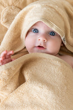 Load image into Gallery viewer, Hooded Towel
