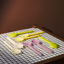 Load image into Gallery viewer, Rose Salad Servers - Aspen Gold
