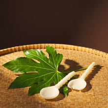 Load image into Gallery viewer, Rose Salad Servers - Pearl
