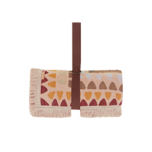 Load image into Gallery viewer, Sea Shell throw-Sand
