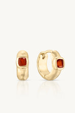 Load image into Gallery viewer, Tasmin Onyx Gold Huggies
