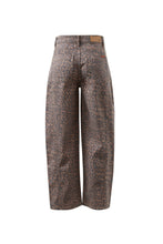 Load image into Gallery viewer, Harper Barrel Jean
