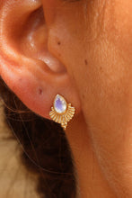 Load image into Gallery viewer, Venus Moonstone Gold Earrings
