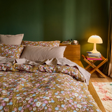 Load image into Gallery viewer, Cordell Cotton Pillowcase Set - Rosewood
