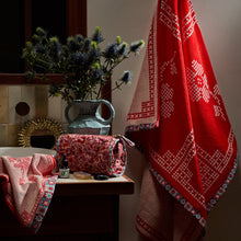 Load image into Gallery viewer, Bonny Bath Sheet - Poppy
