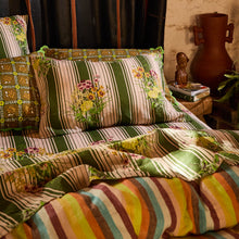 Load image into Gallery viewer, Dempsey Linen Pillowcase Set - Hunter Green
