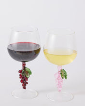 Load image into Gallery viewer, Under The Vine Wine Glass Set
