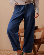 Load image into Gallery viewer, Weekender Pant - Deep Indigo
