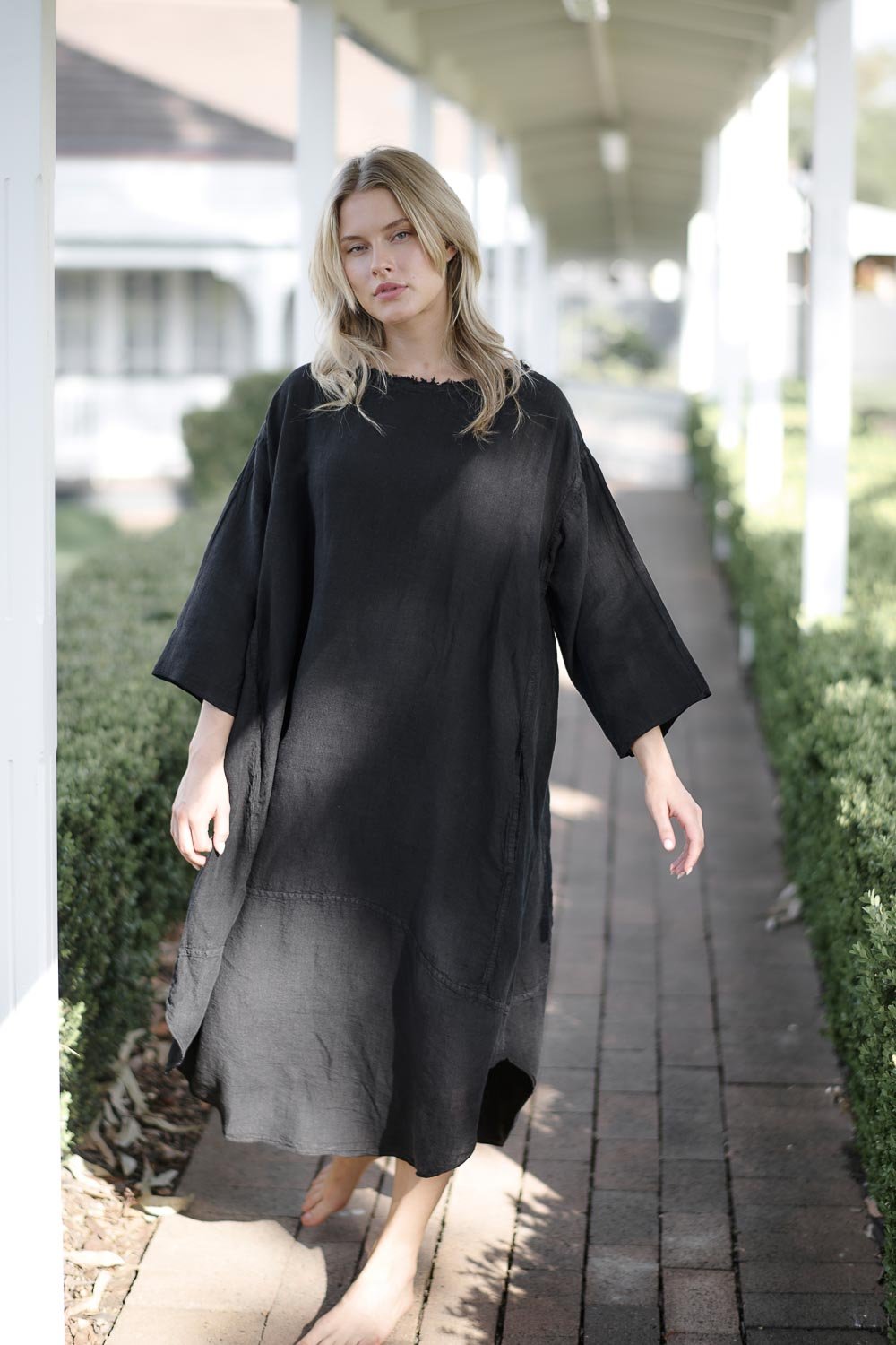 The Malle Linen Dress