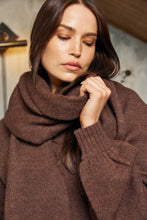Load image into Gallery viewer, Ottawa Jumper - Chocolate
