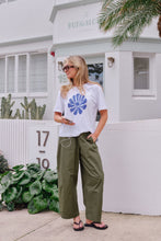 Load image into Gallery viewer, Bella Barrel Pant - Washed Olive
