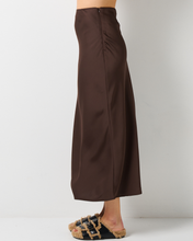 Load image into Gallery viewer, Stockholm Skirt - Chocolate
