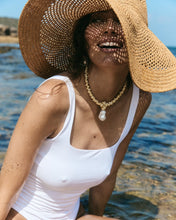 Load image into Gallery viewer, Jewel Necklace
