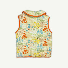 Load image into Gallery viewer, Convertible Quilted Print Jacket - Meadow

