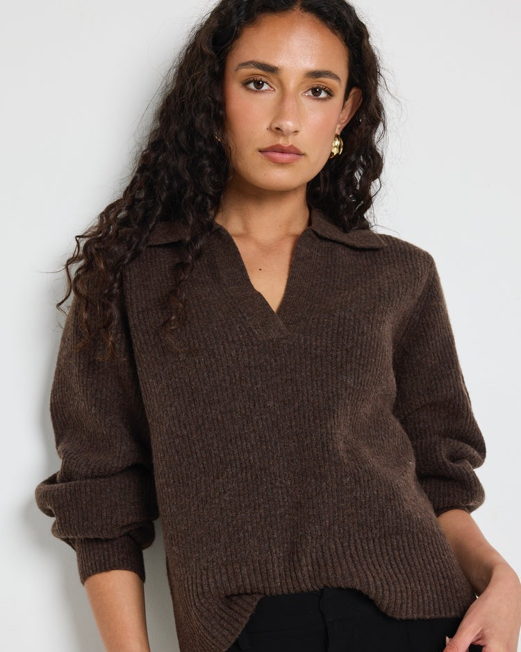 Truth Collar Chunky Knit Jumper - Chocolate