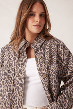 Load image into Gallery viewer, Bobbi Side Pocket Leopard Print Jacket
