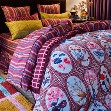 Load image into Gallery viewer, Gigi Velvet Blanket
