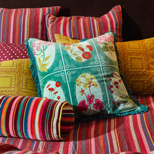 Load image into Gallery viewer, Gigi Velvet Cushion
