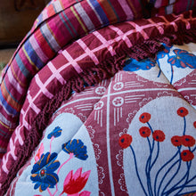 Load image into Gallery viewer, Gigi Velvet Blanket
