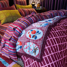 Load image into Gallery viewer, Gigi Velvet Blanket
