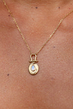 Load image into Gallery viewer, Esme Moonstone Gold Necklace
