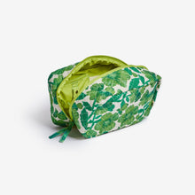 Load image into Gallery viewer, Leon Toiletry Bag - Emerald
